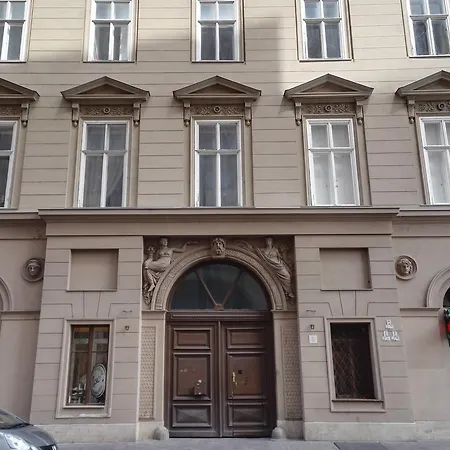 Apartment Apaczai 5 Budapest